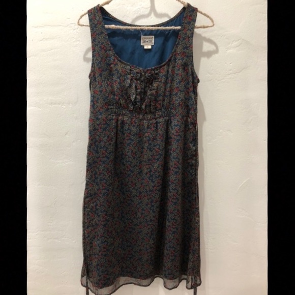 Converse floral dress - Picture 2 of 5